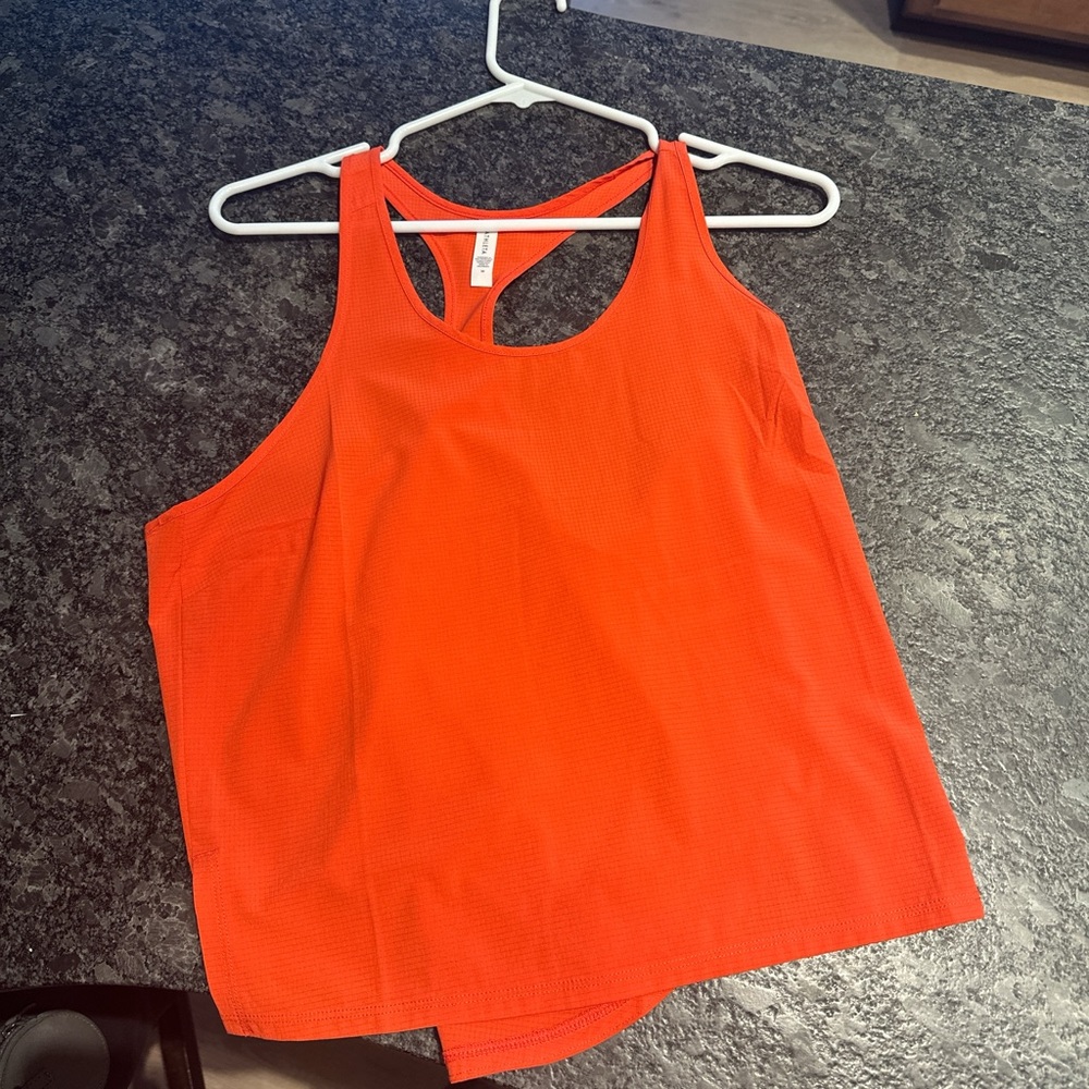Athleta NWOT orange/red tank Women’s Medium